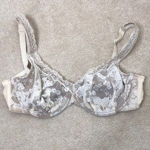 Women’s Cacique Speciality Bra